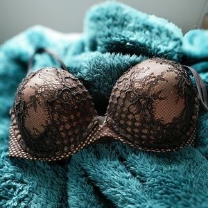 Lace convertible VS bra